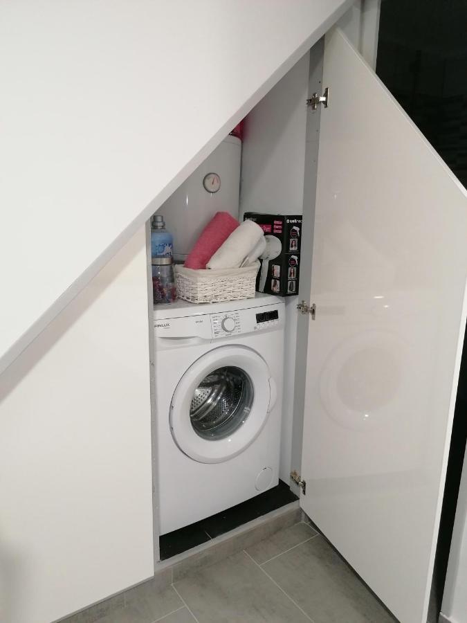 Apartment Dorina Piran Bagian luar foto