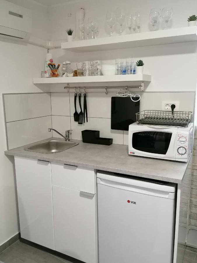 Apartment Dorina Piran Bagian luar foto